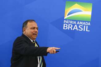 Com essa declaração, Pazuello contrariou a posição do presidente Jair Bolsonaro, que na quinta-feira mostrou irritação com a decisão do STF.