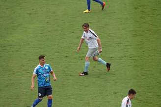 Bolsonaro participa de jogo beneficiente em Santos
28/12/2020
REUTERS/Amanda Perobelli