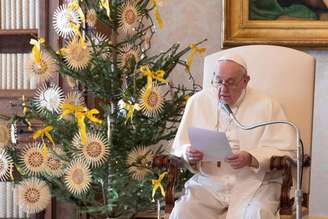 Papa Francisco só rezará o Angelus nesta sexta-feira (1º)