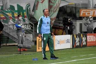 Lisca recusou o Cruzeiro, seguiu no América-MG, que está prestes a conseguir o acesso à primeira divisão-(João Zebral/América-MG)