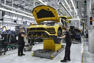 Produção da Lamborghini na Itália: uma das marcas que compõem o Grupo Volkswagen.