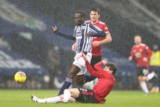 Defesa do Manchester United sofreu com Diagne no ataque (MICHAEL STEELE / POOL / AFP)