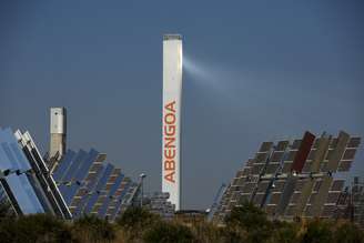 Torre da Abengoa no parque solar "Solucar", en Sanlucar la Mayor
 1/10/ 2018  REUTERS/Marcelo del Pozo