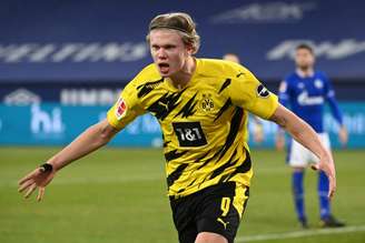 Haaland marcou dois gols no último jogo do Borussia Dortmund (Foto: INA FASSBENDER / AFP / POOL)