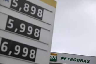 Preços dos combustíveis em posto no Brasil; cotações têm mantido tendência de alta em 2021
REUTERS/Ricardo Moraes