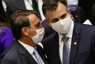 Bolsonaro e Pacheco durante sessão no Congresso, em Brasília
3/2/2021 REUTERS/Adriano Machado