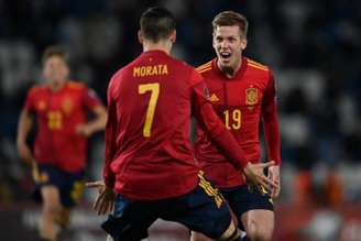 Dani Olmo marcou o gol da vitória (Foto: KIRILL KUDRYAVTSEV / AFP)