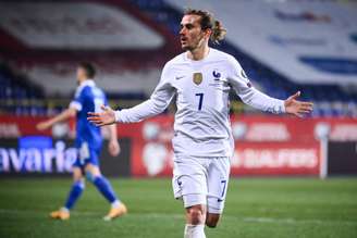 Griezmann chegou ao segundo gol nas Eliminatórias Europeias (Foto: FRANCK FIFE / AFP)
