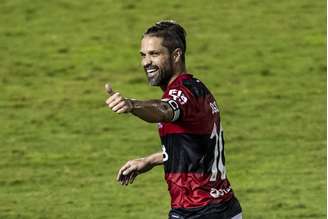 Diego marcou o 4º gol do Flamengo na partida (Foto: Marcelo Cortes/Flamengo)