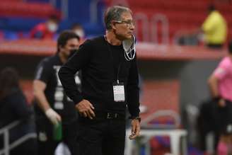 Ariel Holan analisou a partida do Santos