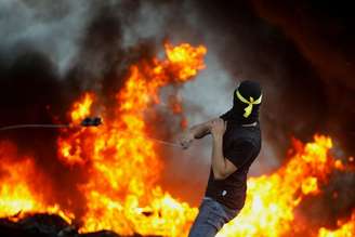Palestinos protestam contra Israel
 18/5/2021   REUTERS/Raneen Sawafta