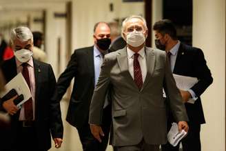 O Senador Renan Calheiros durante a CPI da Covid-19 no Senado Federal em Brasília (DF), nesta terça-feira (15), que investiga as ações e omissões dos governos federal e estaduais no combate a pandemia da covid-19
