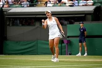 Ashleigh Barty ganhou da tcheca Barbora Krejcikova nesta segunda-feira Divulgação/Wimbledon