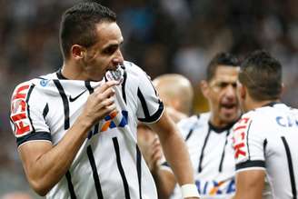 Renato Augusto está na lista de desejos do Corinthians para esta temporada (Foto: Miguel Schincariol/LANCE!Press)