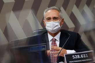 Senador Renan Calheiros durante reunião da CPI da Covid no Senado
08/07/2021 REUTERS/Adriano Machado