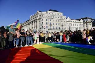 Protesto contra lei anti-LGBT em Budapeste, capital da Hungria