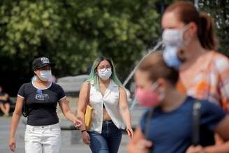 Pessoas usam máscara de proteção em meio à pandemia de Covid-19 em Nova York
22/07/2021 REUTERS/Brendan McDermid