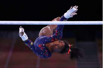 Ginasta norte-americana Simone Biles em ação em Tóquio
25/07/2021
REUTERS/Mike Blake