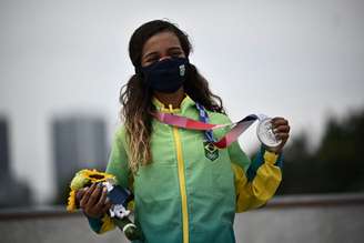 Jogos Olímpicos: Rayssa Leal, a Fadinha, se tornou a brasileira mais jovem a conquistar uma medalha olímpica (Foto: JEFF PACHOUD / AFP)