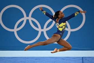 Rebeca Andrade é uma das estrelas do Brasil nos Jogos Olímpicos (LIONEL BONAVENTURE / AFP)