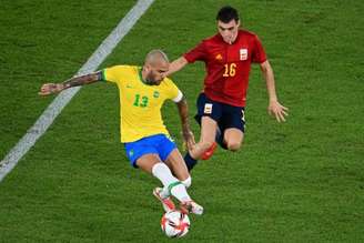 Daniel Alves desabafou sobre o São Paulo após a conquista do ouro olímpico (Foto: VINCENZO PINTO / AFP)