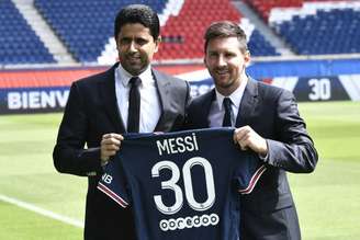 Nasser Al-Khelaïfi, presidente do PSG, investe parte de sua fortuna no time francês (Foto: STEPHANE DE SAKUTIN / AFP)