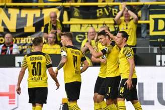 Dortmund goleou o Frankfurt neste sábado (Foto: INA FASSBENDER / AFP)