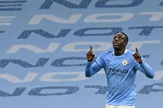 Mendy, do Manchester City, está preso acusado de estupro e assédio sexual (Foto: MICHAEL REGAN / POOL / AFP)