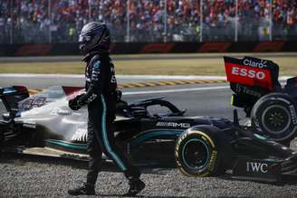 Lewis Hamilton entende que os comissários acertaram na punição a Verstappen 