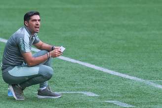 Abel Ferreira sob pressão no Palmeiras, que vem atuando muito mal