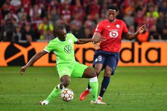 Lille e Wolfsburg empataram sem gols (Foto: DENIS CHARLET / AFP)