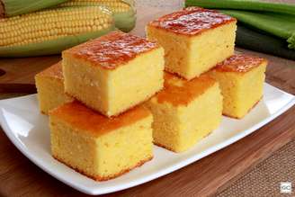 Guia da Cozinha - Bolo de fubá cremoso para o café da tarde