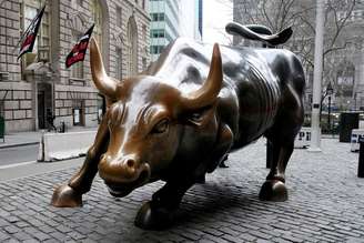 Touro de Wall Street em Manhattan, Nova York
 16/1/201. REUTERS/Carlo Allegri
