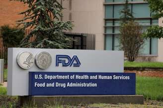 Placa do lado de fora da sede da FDA em White Oak, Maryland
29/08/2020 REUTERS/Andrew Kelly