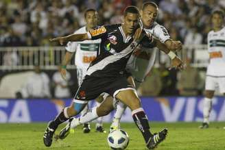 Romulo estava no Vasco em 2011, e retornou ao clube nesta temporada (Foto: Gilvan de Souza/Lancepress)