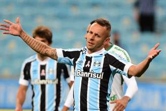 Grêmio tem 8 clássicos em 14 jogos na briga para não cair