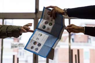 Baixo comparecimento marcou primeiro dia das eleições para prefeito em 65 cidades da Itália