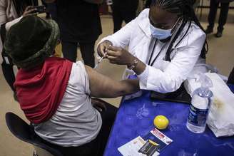Vacinação em todo o continente africano atinge apenas 5% da população