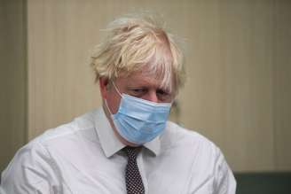 Premiê britânico, Boris Johnson, visita hospital em Hexham
08/11/2021
Peter Summers/Pool via REUTERS