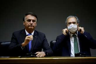 Jair Bolsonaro e Paulo Guedes durante entrevista coletiva