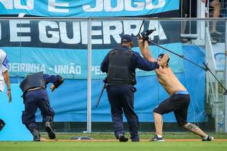 Torcida do Grêmio já tinha protagonizado episódio de violência na derrota para o Palmeiras