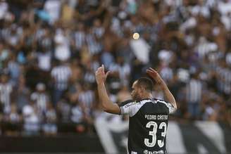 Pedro Castro em ação pelo Botafogo (Foto: Vítor Silva/Botafogo)
