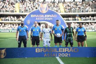 Marcelo de Lima Henrique foi atingido por baqueta na partida contra o América-MG FOTO: Twitter do Santos