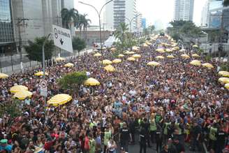 Apresentação do Bloco Largadinho, da cantora Cláudia Leitte, na Avenida Marquês de São Vicente, Barra Funda, Zona Oeste de São Paulo, em 2019