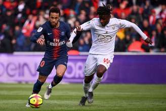 PSG e Nice enfrentam-se pela Ligue 1 (Foto: AFP)