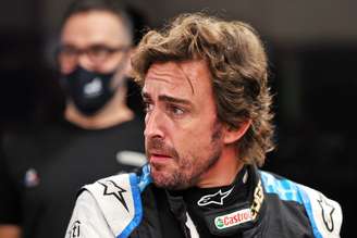 Fernando Alonso ficou fora dos pontos em Jedá 