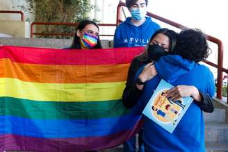 Nesta terça-feira, 7, o senado chileno aprovou o casamento entre pessoas do mesmo sexo