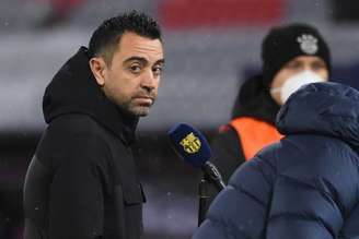 Xavi terá dor de cabeça para montar o elenco do Barcelona diante do Mallorca (Foto: CHRISTOF STACHE / AFP)