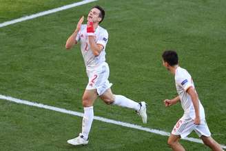 Azpilicueta é alvo do Barcelona para a próxima temporada (Foto: WOLFGANG RATTAY / AFP / POOL)