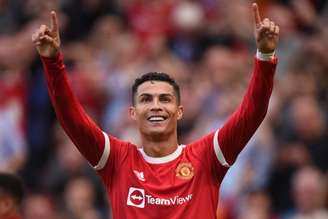 Cristiano Ronaldo marcou um dos gols do United sobre o Burnley (Foto: OLI SCARFF/AFP)